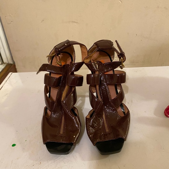 Michael Kors size mens 8 1/2. Worn - Picture 1 of 2